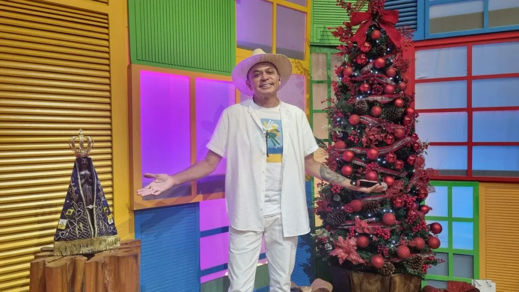 Imagem Frank Aguiar Juana Tannus TV Aparecida do artigo Frank Aguiar recebe Sarajane e Bernadete França na TV Aparecida