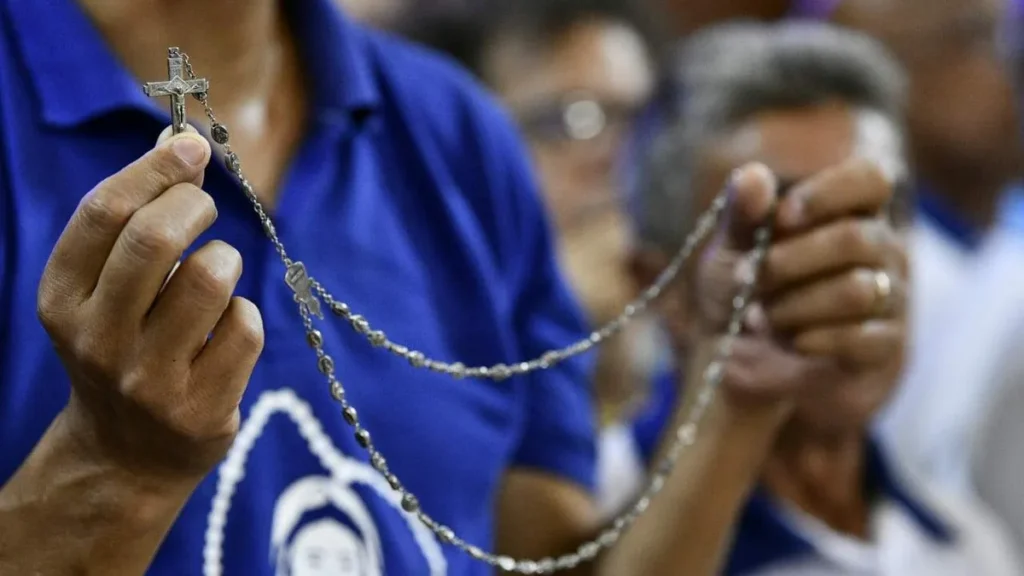 Imagem terco dos homens terco solene do artigo 10 razões para você, homem, rezar o Santo Terço sempre