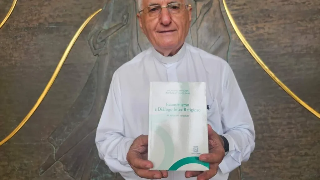 Imagem Padre Pasquoto Livro Ecumenismo do artigo Ecumenismo e diálogo inter-religioso são caminhos para a paz no mundo