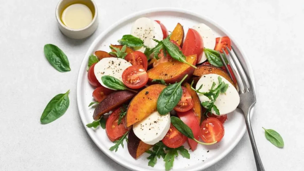 Imagem Salada Caprese do artigo Chef no Ar: Salada Caprese de Pêssego