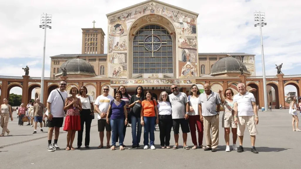 Imagem Devotos de Caete do artigo Romeiros de Caeté (MG) expressam alegria em estar no Santuário