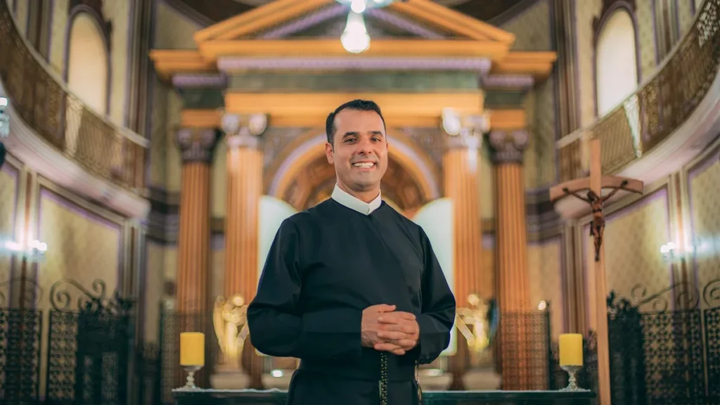 Imagem divulgacao pe marcelo magalhaess do artigo Padre Marcelo Magalhães