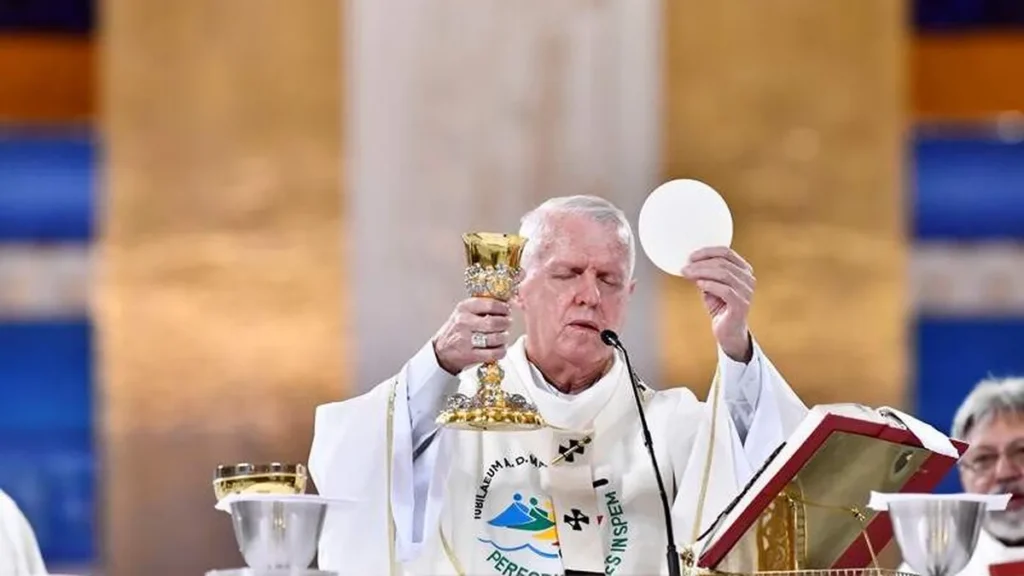 Imagem Dom Orlando na Abertura do Ano Santo em Aparecida do artigo Um livro com textos litúrgicos para bem celebrar o Jubileu de 2025