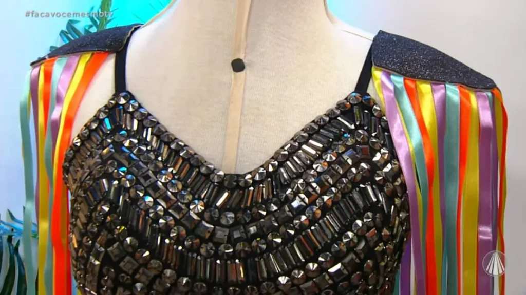 Imagem acessorios carnaval do artigo Camisetas e Ombreira para Carnaval - Faça Você Mesmo
