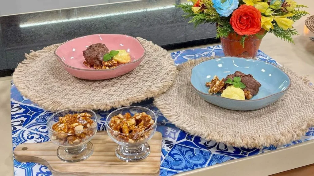 Imagem Mousse de Chocolate e Praline de Castanha de Caju do artigo Mousse de Chocolate e Praliné de Castanha de Caju – Santa Receita