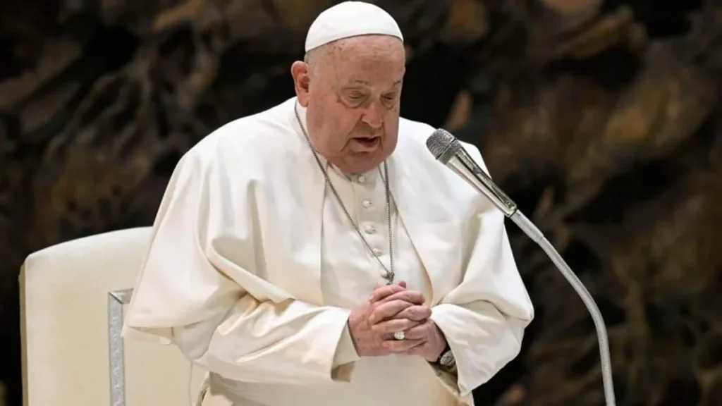 Imagem Papa Francisco em Auidencia Geral 2025 do artigo Papa é diagnosticado com pneumonia bilateral, diz a Santa Sé