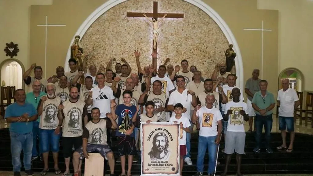 Imagem Terco dos Homens de Roseira SP 6 do artigo “Sede bondosos e compassivos uns com os outros” (Ef 4,32)