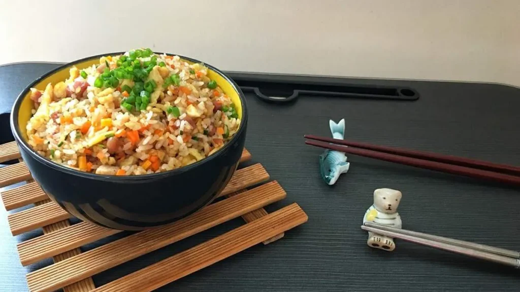 Imagem Arroz oriental do artigo Chef no Ar: Yakimeshi, o famoso arroz oriental