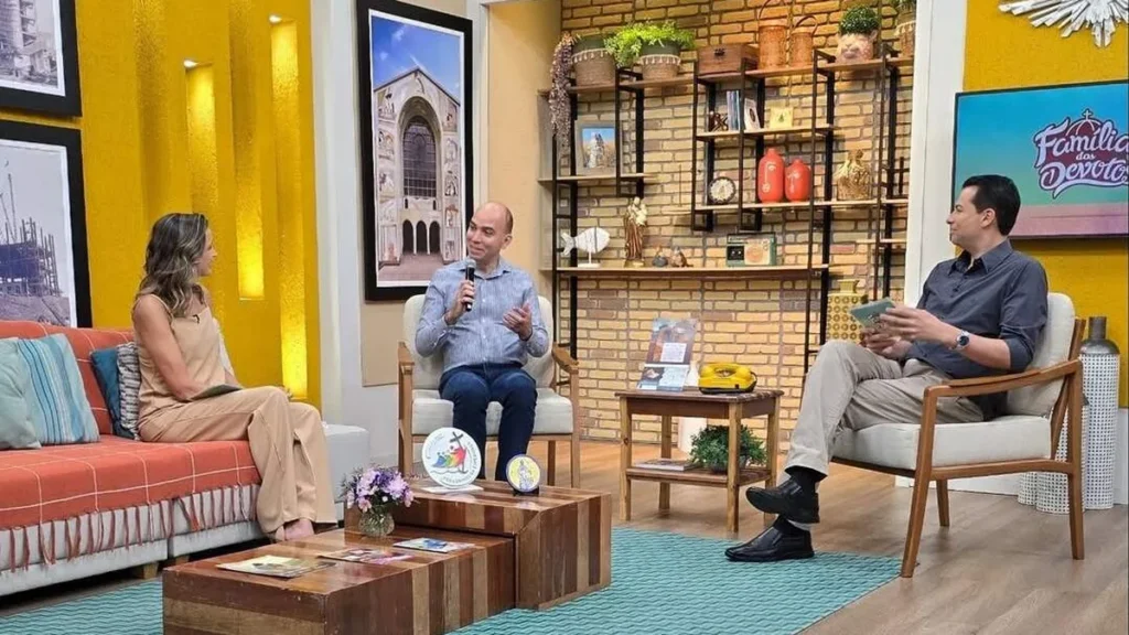 Imagem FD Participacao Pe Fabio do artigo Pe. Fábio reforça a importância da fidelidade dos devotos no programa Família dos Devotos