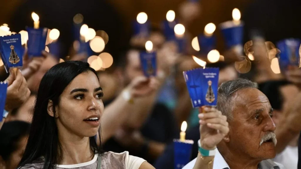 Imagem Vigilia Pascal em Aparecida 30 03 2024 do artigo Canto da Proclamação da Páscoa: por que é tão importante?