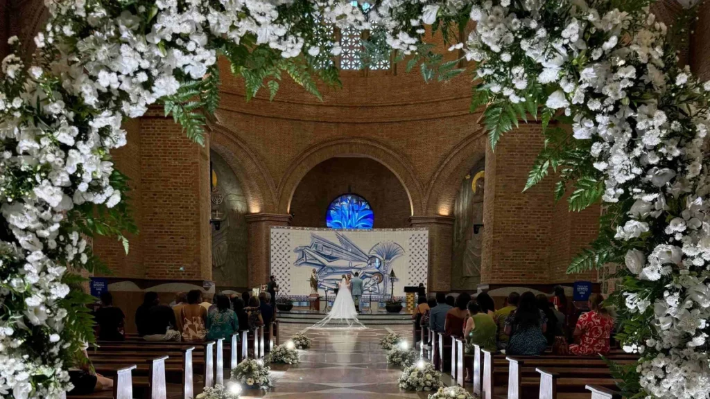 Imagem matrimonio no santuario nacional do artigo Sacramentos da Santa Igreja: tire suas dúvidas sobre o Matrimônio