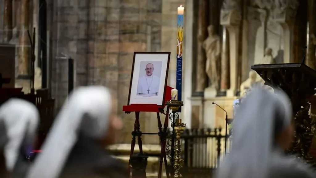 Imagem novendiali papa francisco luto morte do papa do artigo Como a Igreja vive os nove dias de luto por um Papa