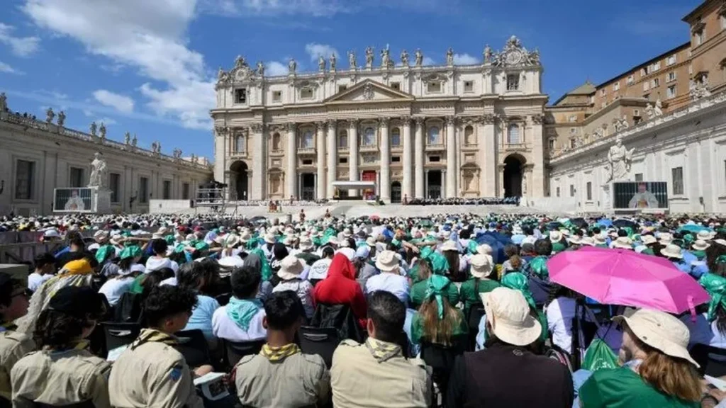 Imagem Missa Sufragio Papa e Jubileu dos Adolescentes do artigo Missa em sufrágio do Papa Francisco une fiéis e adolescentes no Vaticano