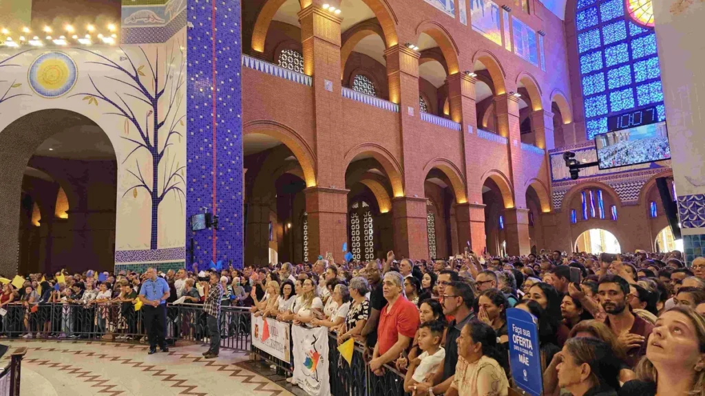 Imagem devotos sp do artigo Santuário Nacional recebe a 124ª Romaria Arquidiocesana de São Paulo