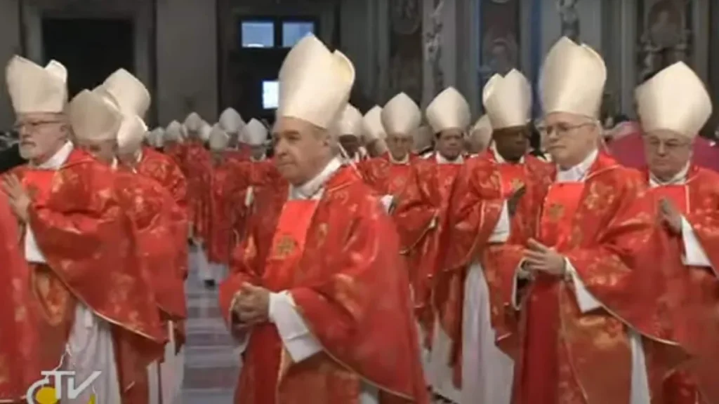 Imagem Pro eligendo Romano Pontifice do artigo Conheça curiosidades da missa de abertura do Conclave