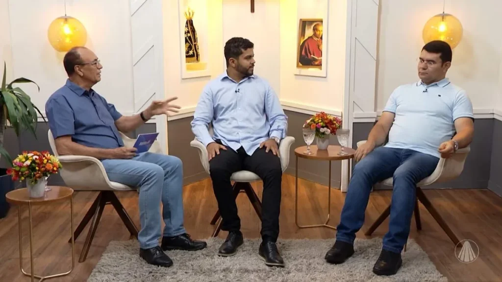 Padre Robson Araújo e Irmão Cláudio Aparecido Teixeira no programa Fortes na Fé.