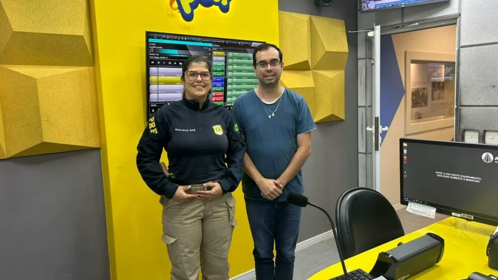 Imagem Inspetora Rafaela Vaz Chefe Operacional da 8 Delegacia da PRF de Roseira do artigo Maio Amarelo: Mês de Conscientização sobre acidentes de trânsito