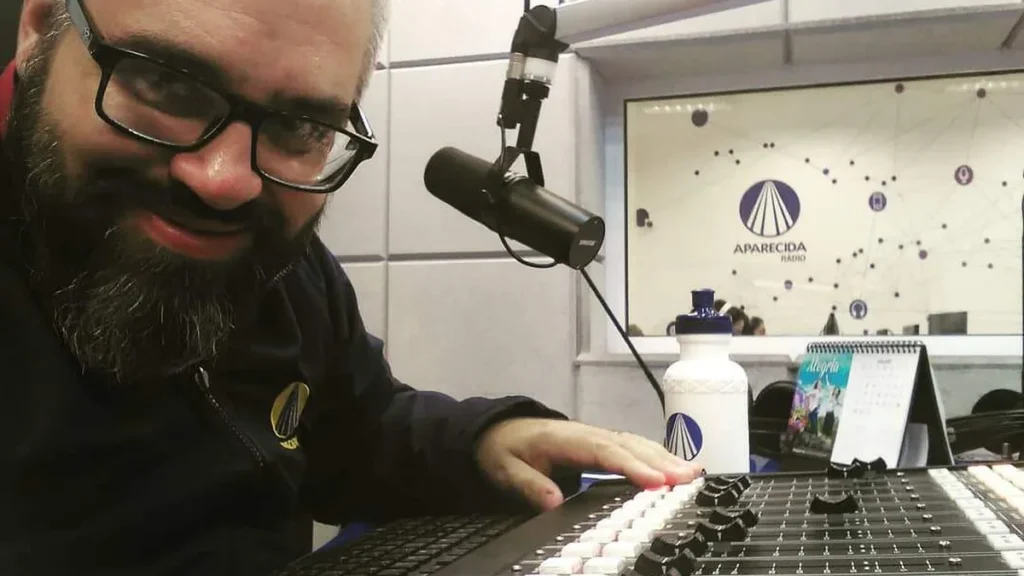 Imagem Marcelo Pacifico na RA do artigo Rádio Aparecida se despede do radialista Marcelo Pacífico