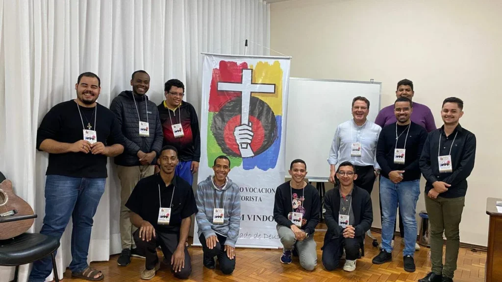 10 jovens participaram do encontro vocacional em Belo Horizonte (MG)