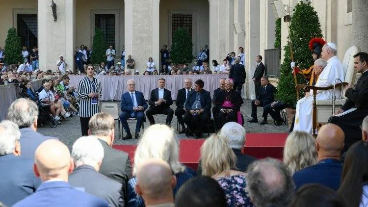 VATICAN MEDIA