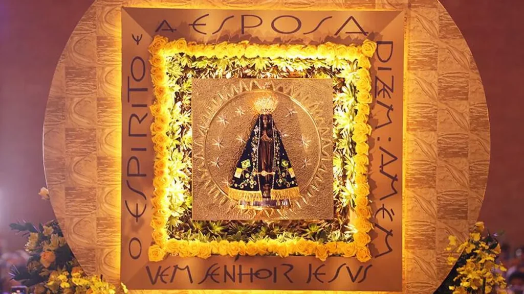 Imagem FD Festa da Padroeira 22 do artigo Reunidos em Família, celebramos a Rainha e Padroeira do Brasil