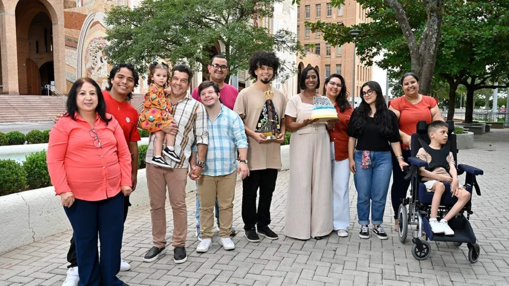 Imagem Aniversario FD 26anos do artigo Família dos Devotos: 26 anos cuidando da Casa da Mãe Aparecida e de seus filhos