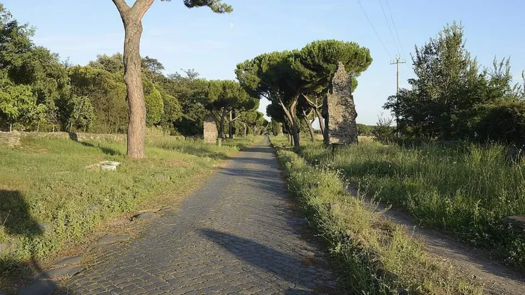 Imagem Via Apia do artigo As estradas do Império Romano