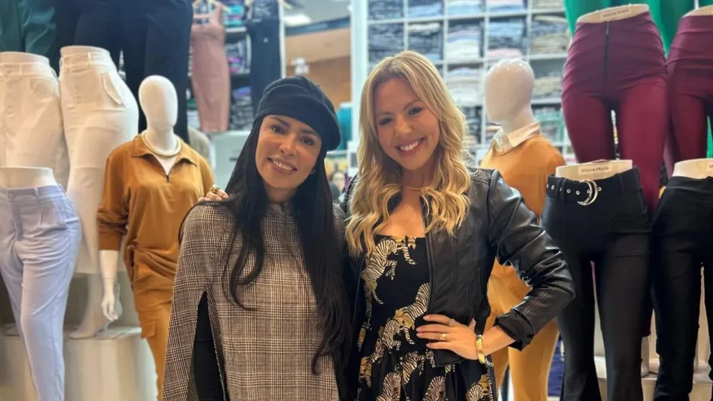 Abiane Souza entrevista Tyane Aline no centro de compras de São Paulo, o Brás, no "Retratos Femininos" deste sábado (16/8)