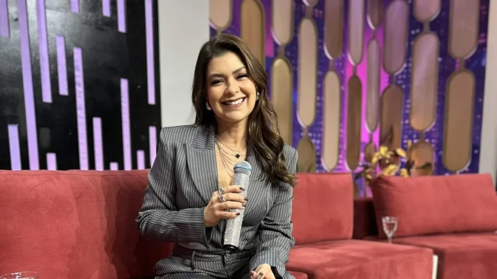 Apresentadora Amanda Françozo recebe especialistas em saúde e bem-estar para falar sobre transtornos alimentares no "De Papo" deste sábado (30/8), às 19h30.