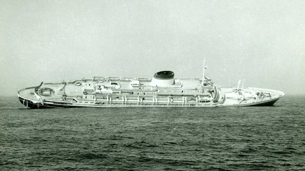 Imagem Navio Andrea Doria do artigo Padre Redentorista se salvou de naufrágio nos Estados Unidos