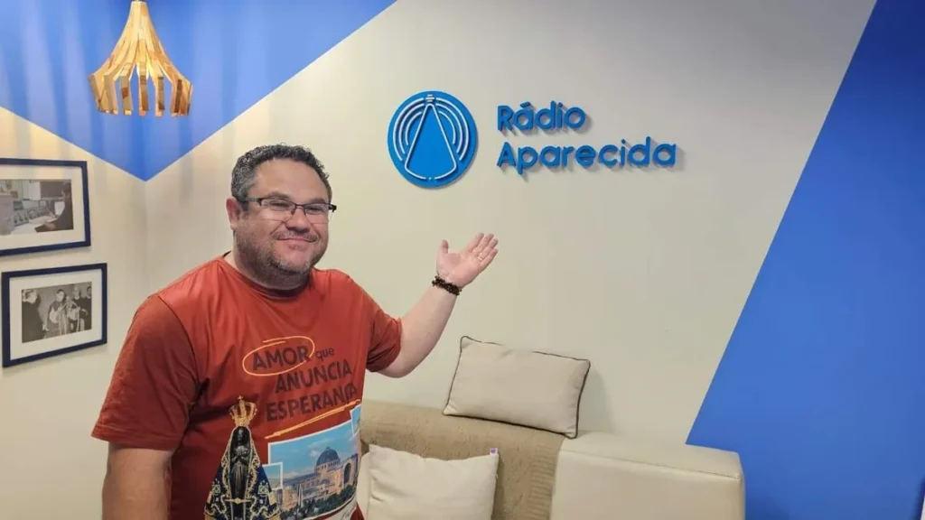 Imagem Produtor da RA Marcos Tiago do artigo Nova grade da Rádio Aparecida fortalece programação religiosa