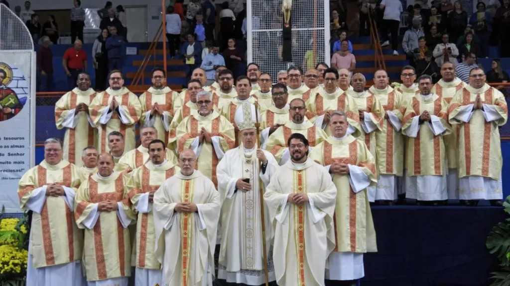 32 diáconos permanentes para a Arquidiocese de Ribeirão Preto