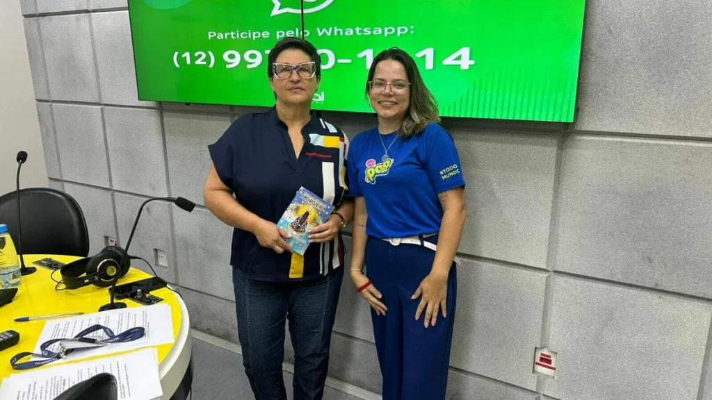 Imagem Maria Helena Malta em entrevista no Jornal Regional do artigo Santuário finaliza preparativos para coreografias da Novena da Padroeira