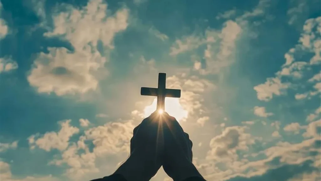 Imagem Cristao cruz reflexao do artigo Reflexão Semanal: desprendimento e coerência do discipulado