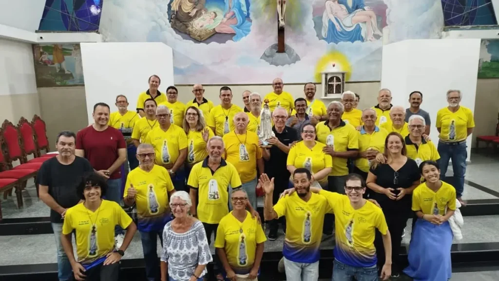Imagem Grupo do Terco dos Homens Diadema SP do artigo Rezar o Terço é ser levado a Jesus por Maria