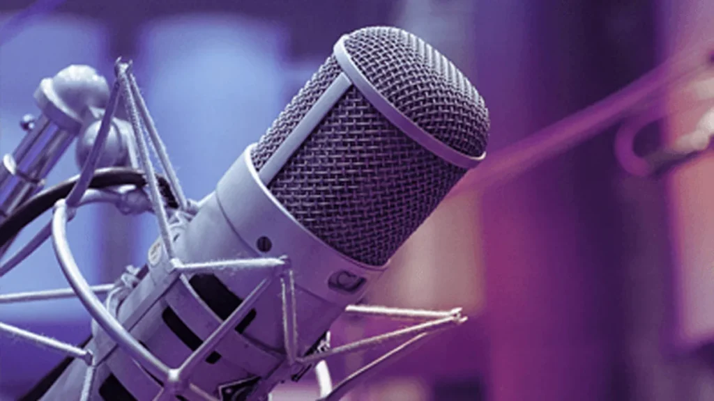 Imagem Microfone de Radio programacao especial Radio Aparecida do artigo Rede Aparecida concorre a Prêmio de Jornalismo do Judiciário