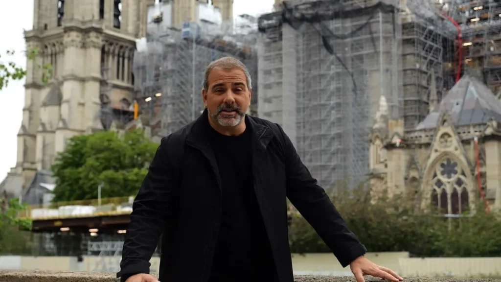 Imagem EXP 1 1 do artigo "Expedições ao Sagrado" conta a história da Catedral de Notre Dame