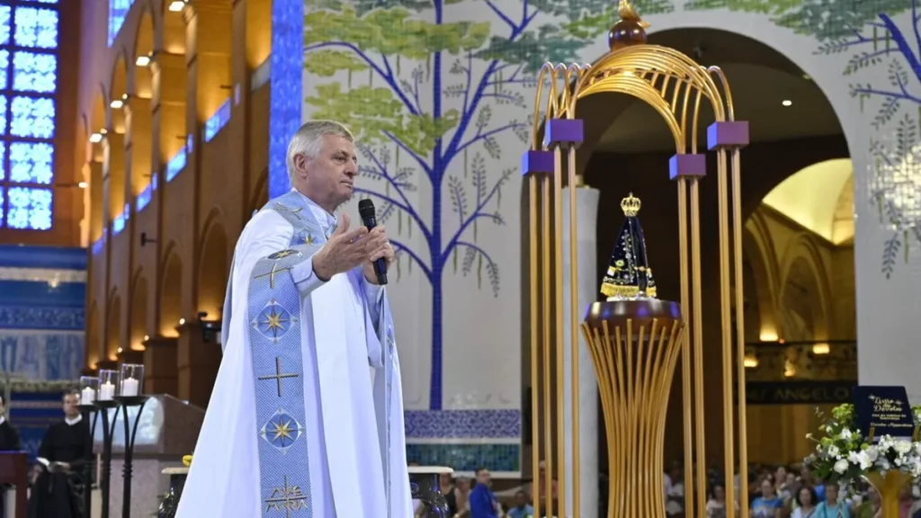 Imagem Novena da Tarde 2025 Padre Cristovao Mamala do artigo Novena da Padroeira lembra que somos as criaturas amadas de Deus