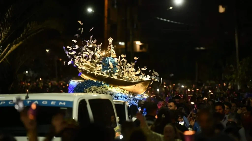 Imagem Procissao Memoria 2025 do artigo Procissão Memória: tradição de fé que ilumina Aparecida