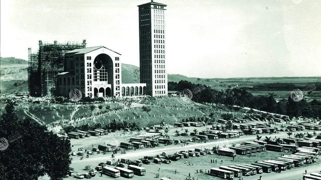 Vista da obra do novo Santuário