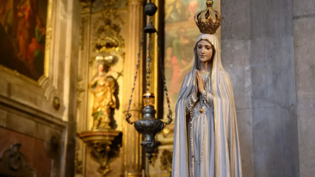 Imagem Imagem de Nossa Senhora do Rosario de Fatima em igreja em Lisboa Portugal do artigo Outubro: mês missionário e do rosário mariano