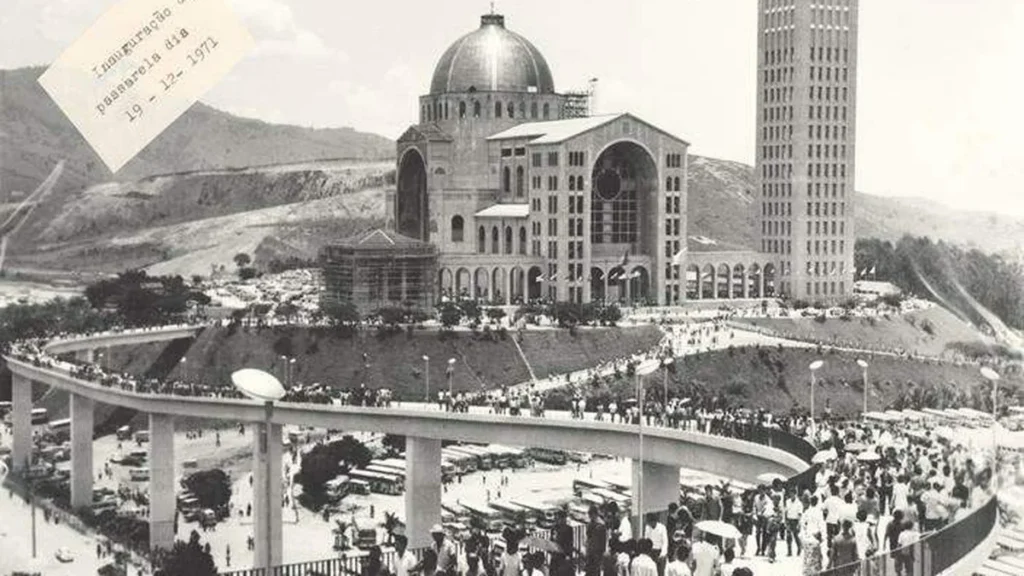Imagem Santuario na decada de 70 do artigo A construção da Basílica de Aparecida como sinal de sinodalidade