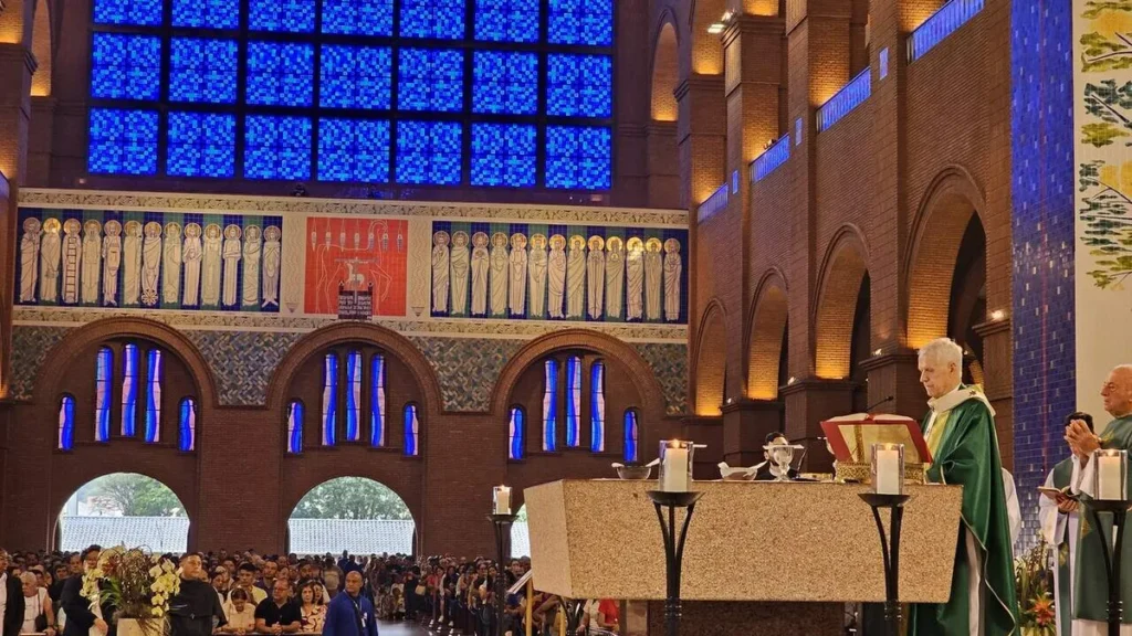 Imagem Missa Dia Mundial dos Pobres 2025 do artigo Maior pobreza é a rejeição, recorda Dom Orlando em Aparecida