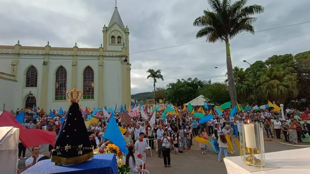 Paróquia Nossa Senhora da Conceição em Porto FIrme (MG)