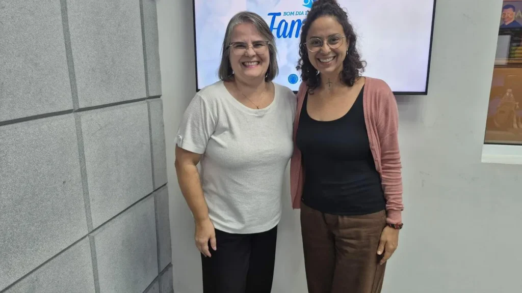 Imagem Raquel Godoy no Bom Dia em Familia do artigo Música, fé e aprendizado para os pequenos Devotos Mirins