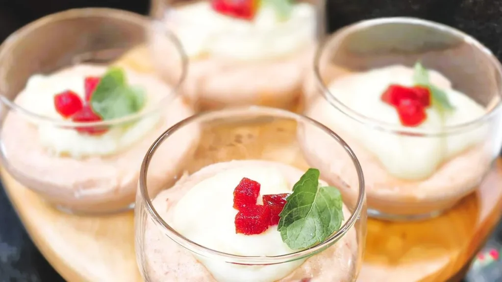 Imagem mousse de goiaba sabor de vida do artigo Mousse de Goiabada com Ganache de Requeijão Cremoso - Sabor de Vida