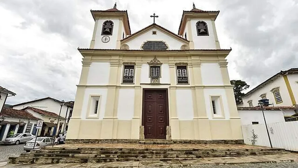 Imagem Catedral Nossa Senhora da Assuncao Mariana MG do artigo Arquidiocese de Mariana celebra 280 anos com evento marcante
