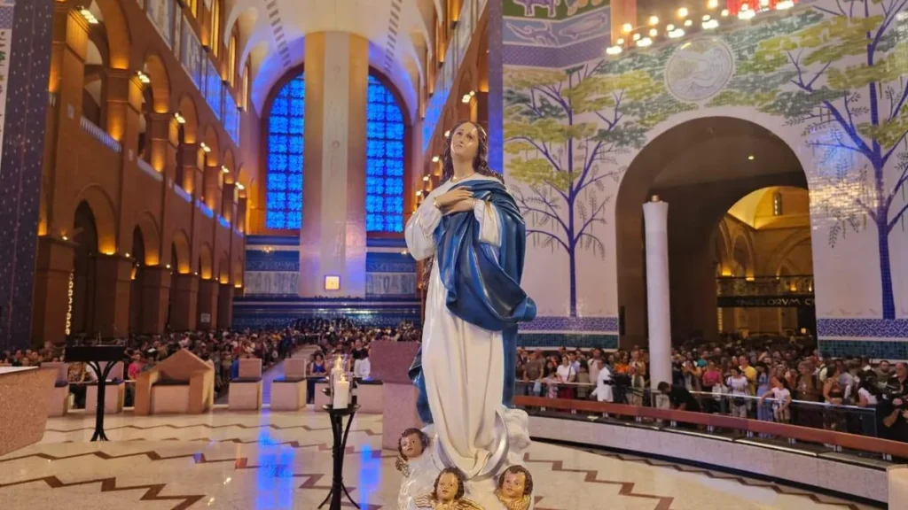 Imagem Imagem de Nossa Senhora da Imaculada Conceicao do artigo Fiéis celebram a Solenidade da Imaculada Conceição no Santuário