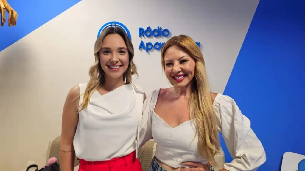 Imagem ANNA LICARIAO no De Bem com a Vida com a Abiane Souza do artigo Transição de Carreira: quando mudar também é cuidado emocional