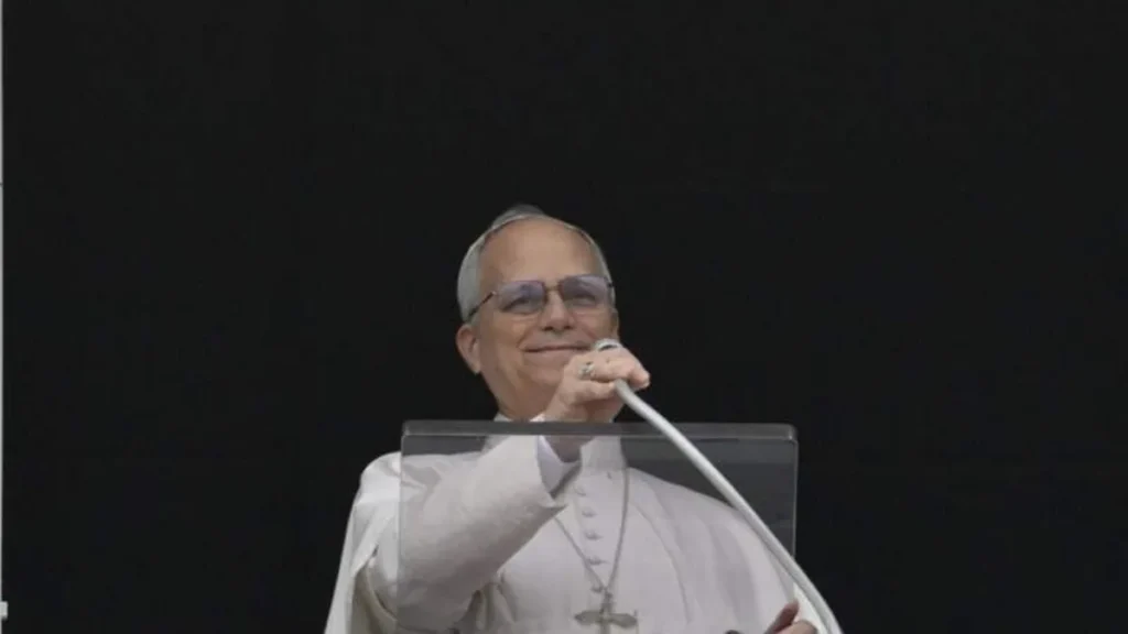 Imagem Papa rezando angelu do artigo Angelus: Papa reza pela República Democrática do Congo